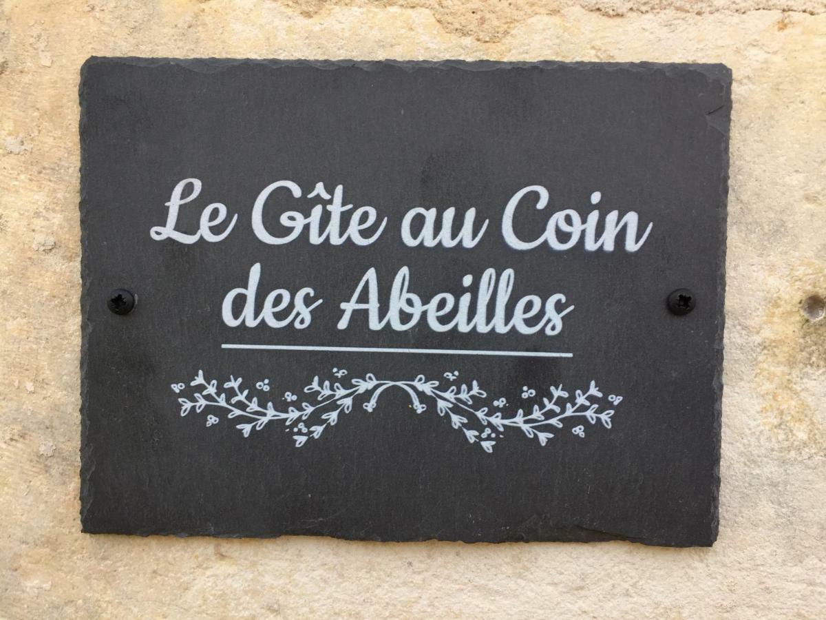 Le Gite Au Coin Des Abeilles La Caillère Екстериор снимка